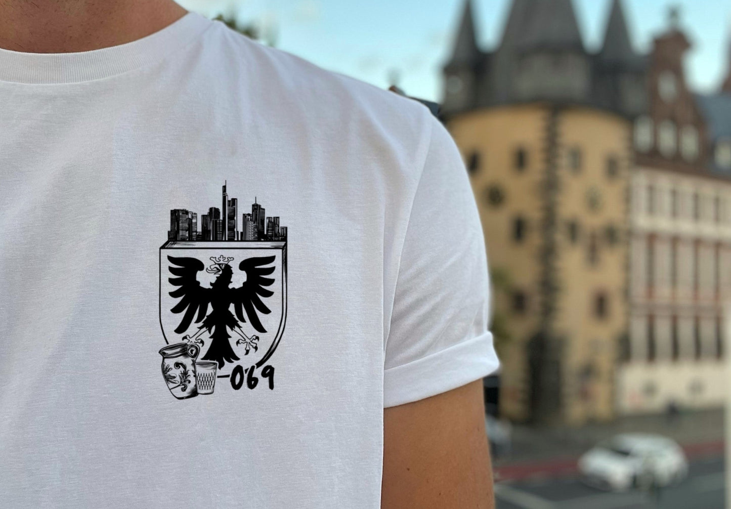 City Emblem Tee Frankfurt - Organic Shirt